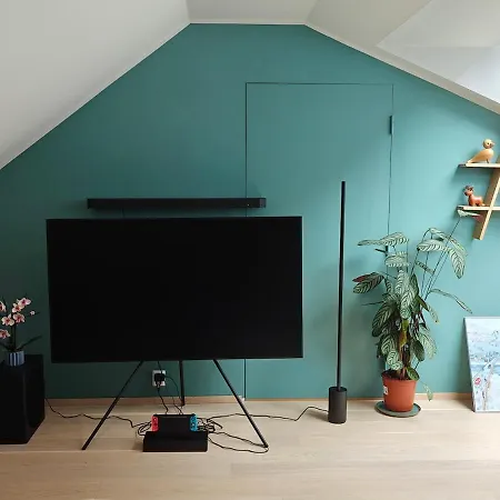 80M2 Unique, Central Apartment, Near Train Station&Tram